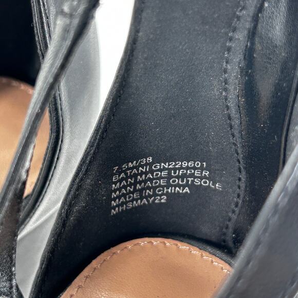 BCBGeneration Batani Sandals 7.5 Black NWOT Heel Bow Capsule Travel Resort - Picture 8 of 8